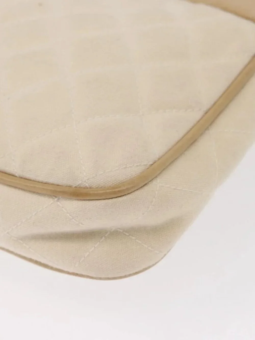 CHANEL Matelasse Waist bag Canvas Beige Gold CC Auth bs32356